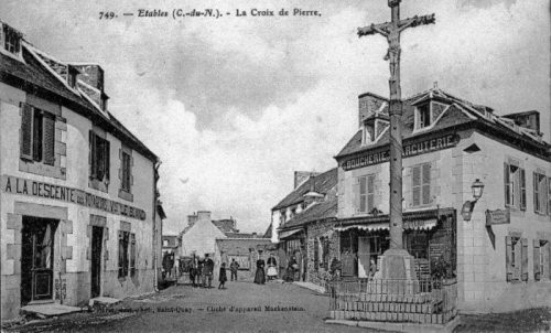 Rue Touroux in Etables